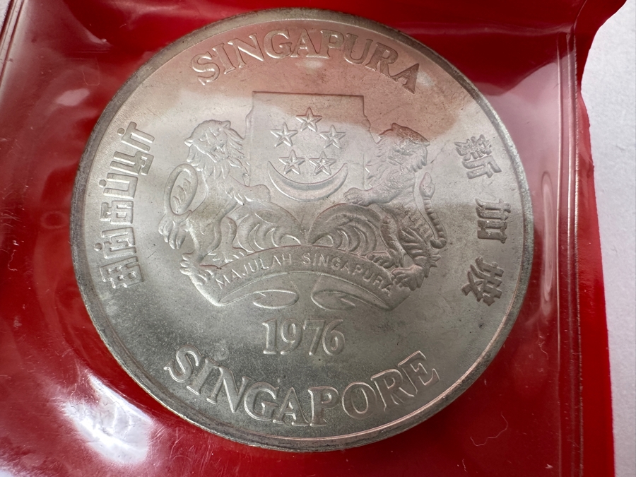 1976 Singapore $10 Dollar Silver Coin Independence .500 Fineness 31.1g
