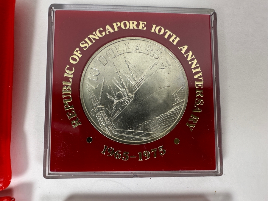 Rare Pair Of 1975 Singapore $10 Dollar Silver Coin Republic Of Singapore 10th Anniversary Of Independence 1965-1975 .500 Fineness 31.1g [Photo 4]