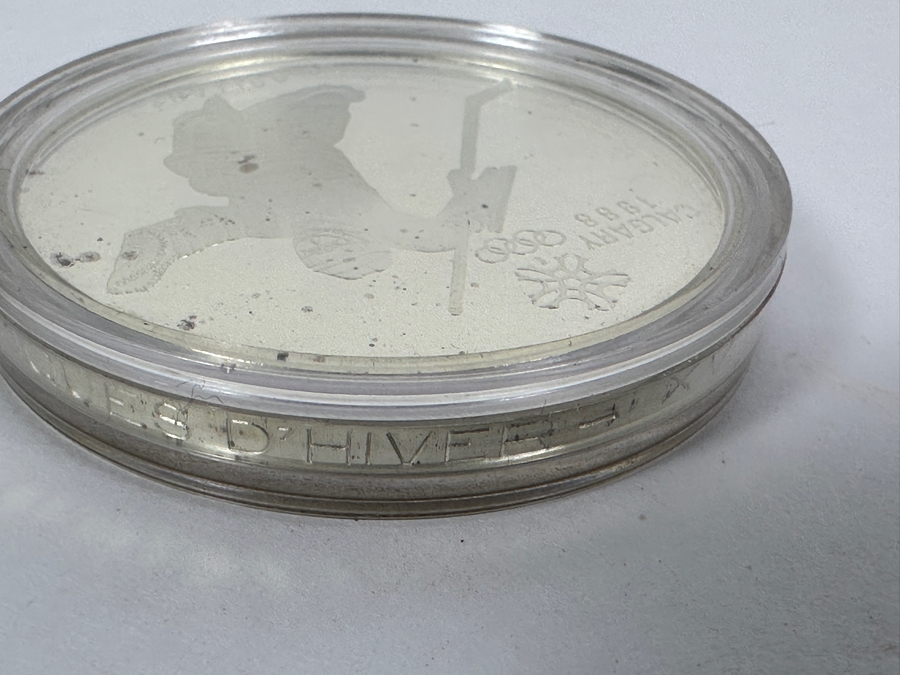 Pair Of 1988 Canada $20 Dollar Silver Coins Commemorating The Calgary Winter Olympics By The Royal Canadian Mint .925 Sterling Silver 34.07g Each - 68.14g Total Sterling Weight [Photo 5]