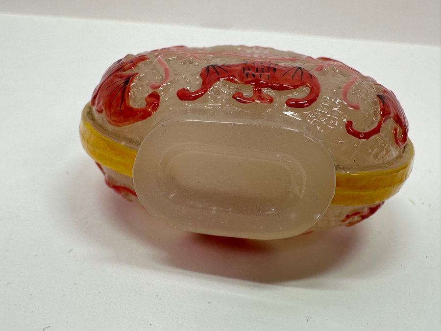 Vintage Chinese Hand Painted Glass Snuff Bottle Decorated With Bats And Featuring A Central Shou Symbol 3H [Photo 9]