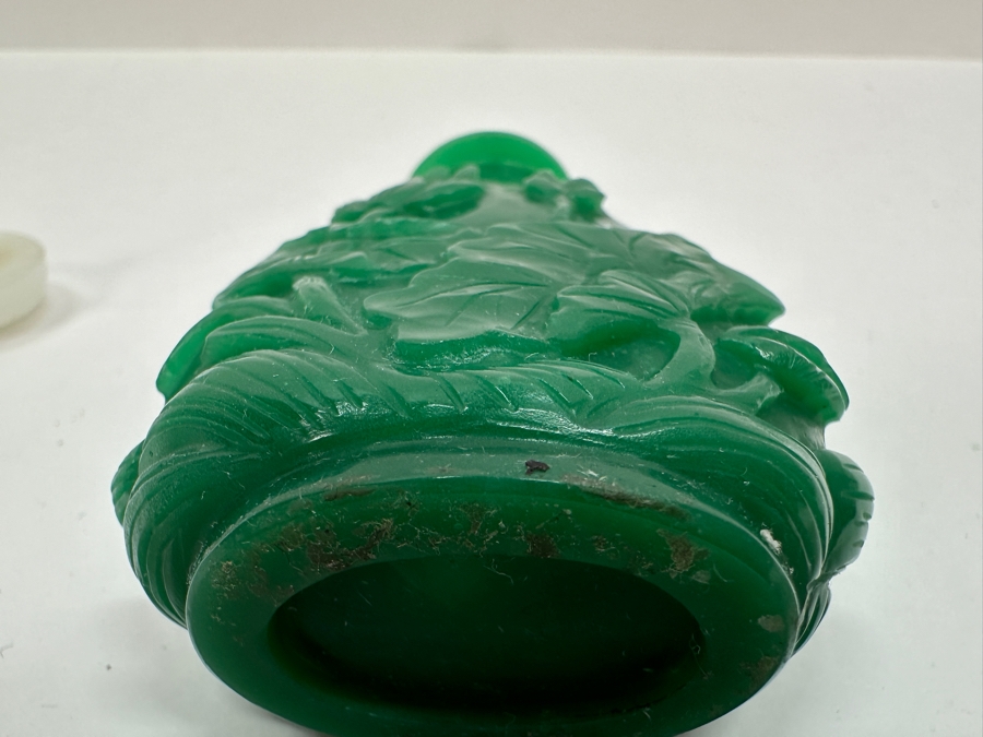 Vintage Chinese Carved Green Stone Snuff Bottle Featuring Pair Of Fish On One Side And Floral Design On The Other 3'H [Photo 13]