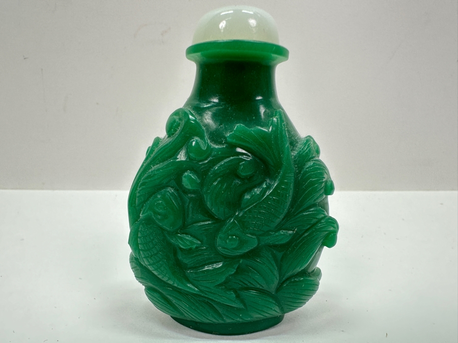 Vintage Chinese Carved Green Stone Snuff Bottle Featuring Pair Of Fish On One Side And Floral Design On The Other 3'H [Photo 3]