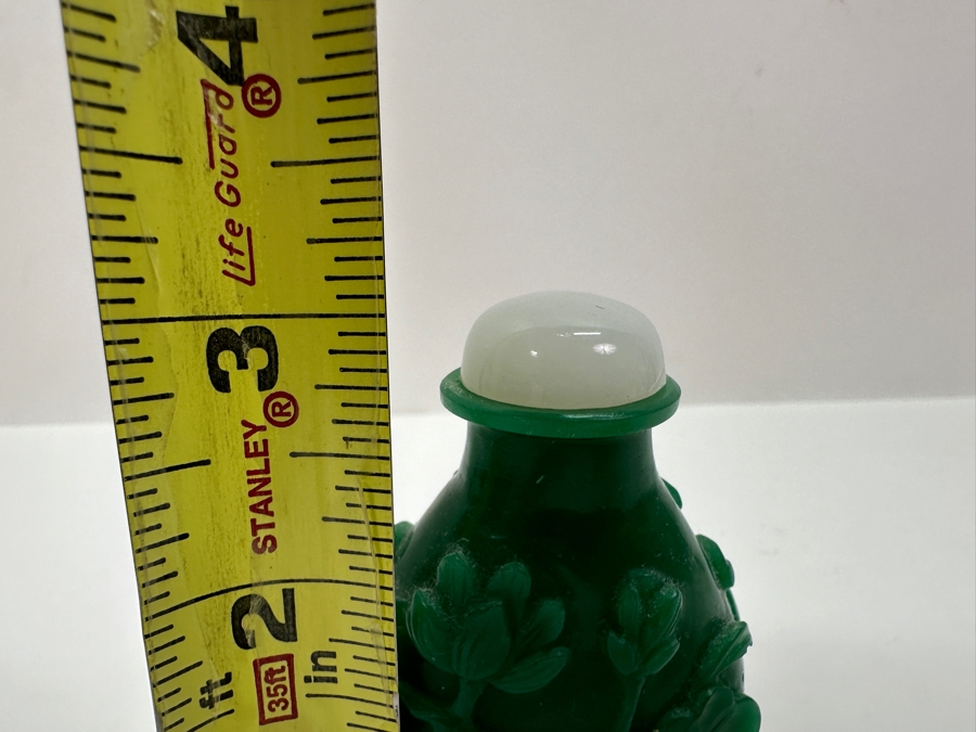 Vintage Chinese Carved Green Stone Snuff Bottle Featuring Pair Of Fish On One Side And Floral Design On The Other 3'H [Photo 14]