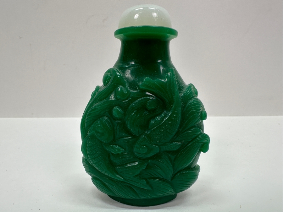Vintage Chinese Carved Green Stone Snuff Bottle Featuring Pair Of Fish On One Side And Floral Design On The Other 3'H [Photo 4]