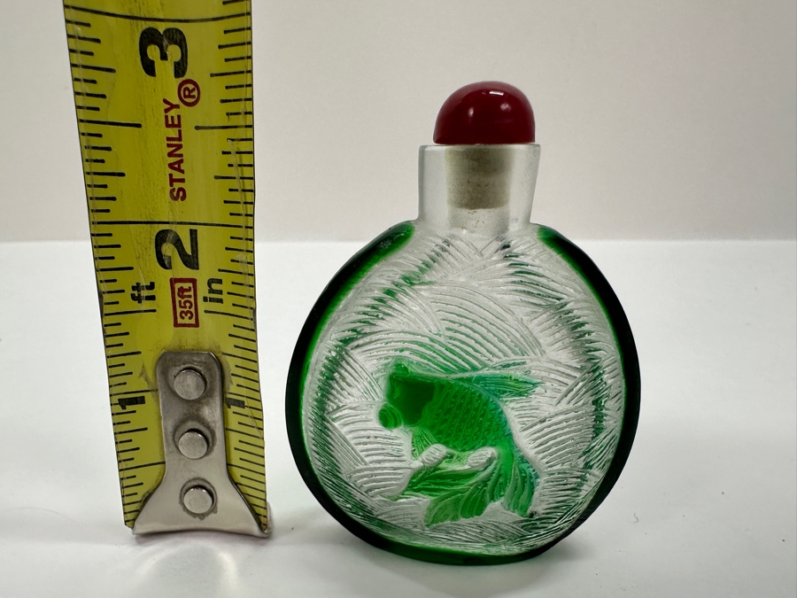 Vintage Chinese Carved Green To Clear Glass Koi Fish Turtle Snuff Bottle 2.75'H [Photo 10]
