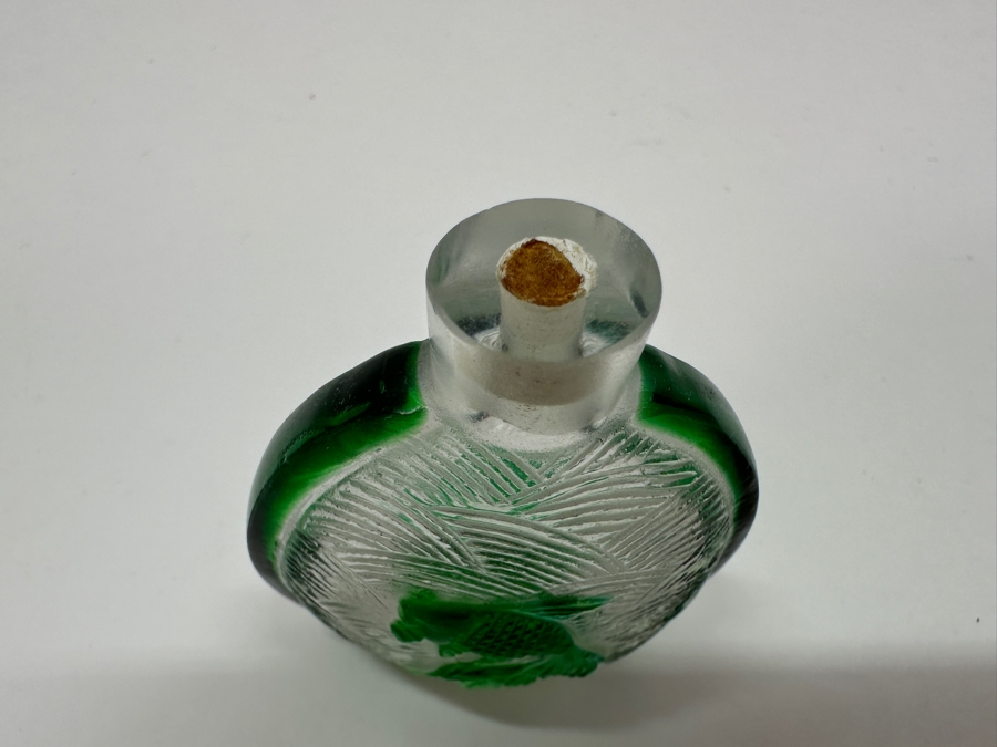 Vintage Chinese Carved Green To Clear Glass Koi Fish Turtle Snuff Bottle 2.75'H [Photo 8]