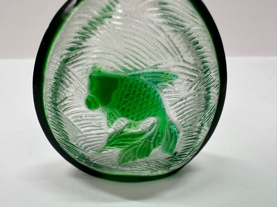 Vintage Chinese Carved Green To Clear Glass Koi Fish Turtle Snuff Bottle 2.75'H [Photo 5]