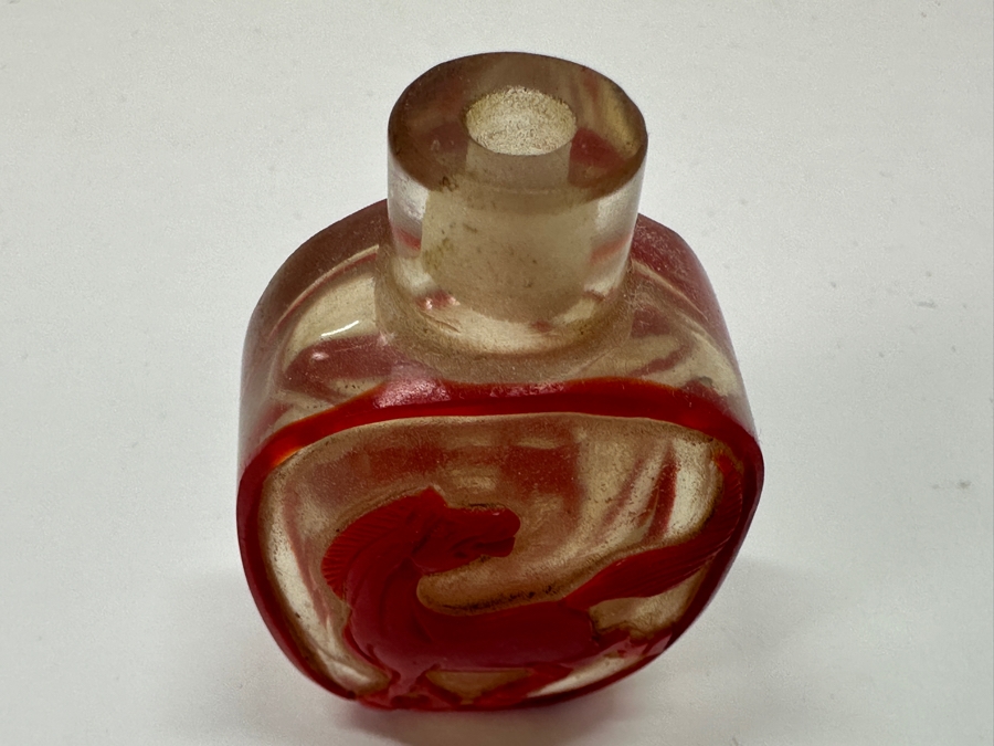 Old Chinese Red Overlay Glass Snuff Bottle Featuring Horses 2.5H [Photo 15]