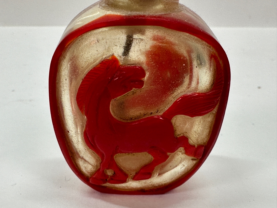 Old Chinese Red Overlay Glass Snuff Bottle Featuring Horses 2.5H [Photo 7]