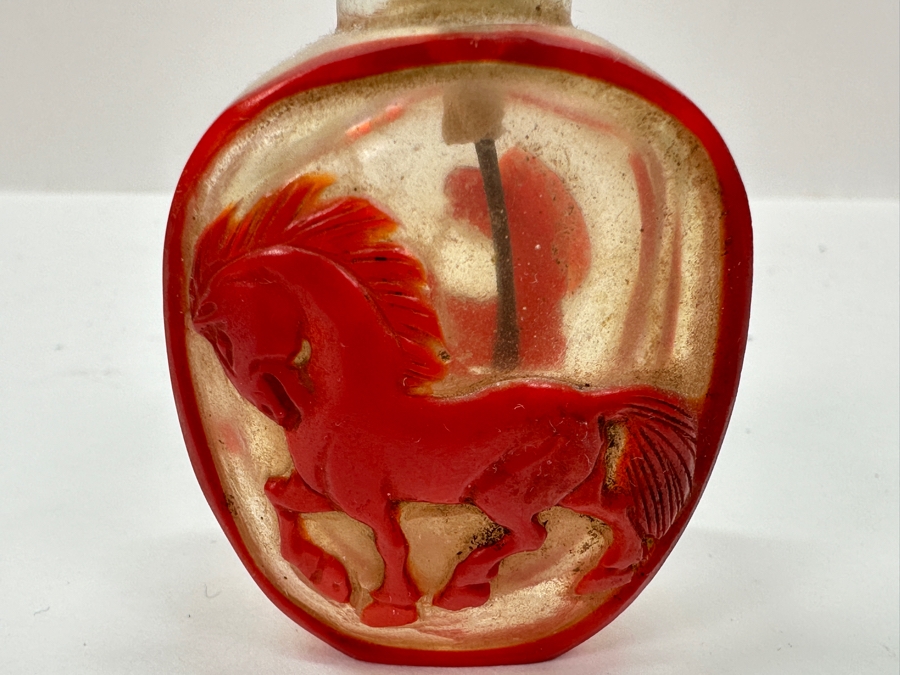 Old Chinese Red Overlay Glass Snuff Bottle Featuring Horses 2.5H [Photo 3]