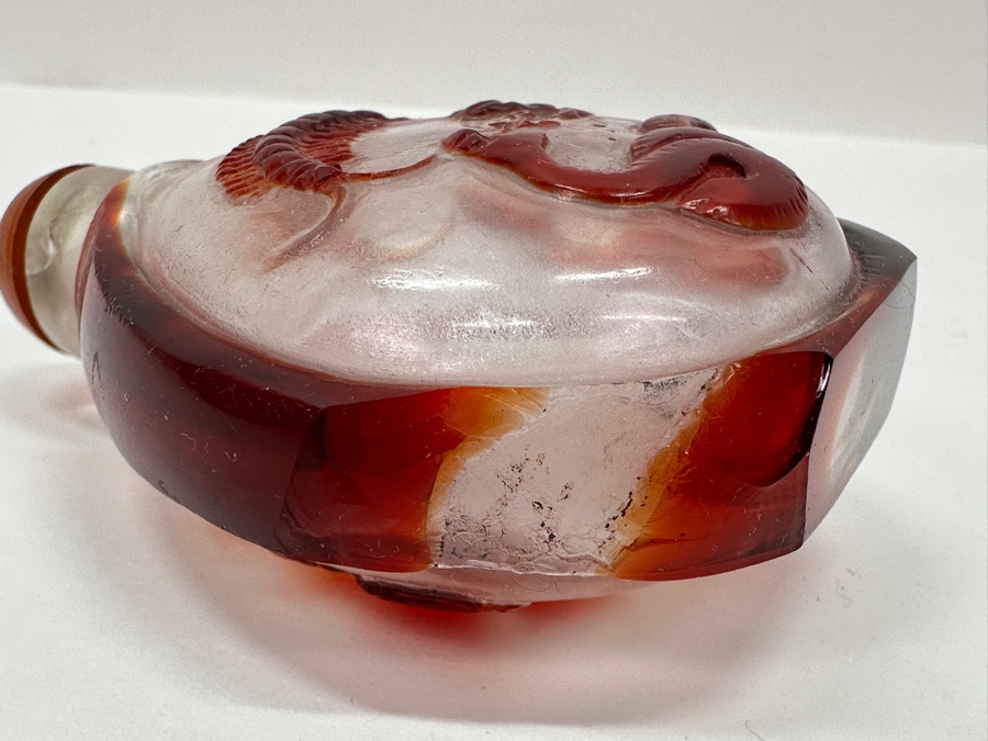 Old Chinese Red Overlay Glass Snuff Bottle Featuring Snake, Frog, Centipede, Scorpion And Foo Dog (Red Glass Overlay On One Side Is Chipped - See Photos) 3H [Photo 11]