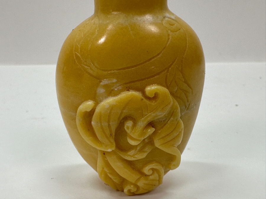 Vintage Chinese Carved Yellow Stone Snuff Bottle 2 3/8'H [Photo 4]