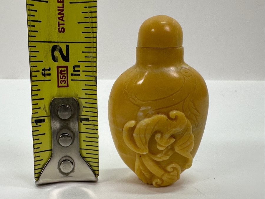 Vintage Chinese Carved Yellow Stone Snuff Bottle 2 3/8'H [Photo 13]