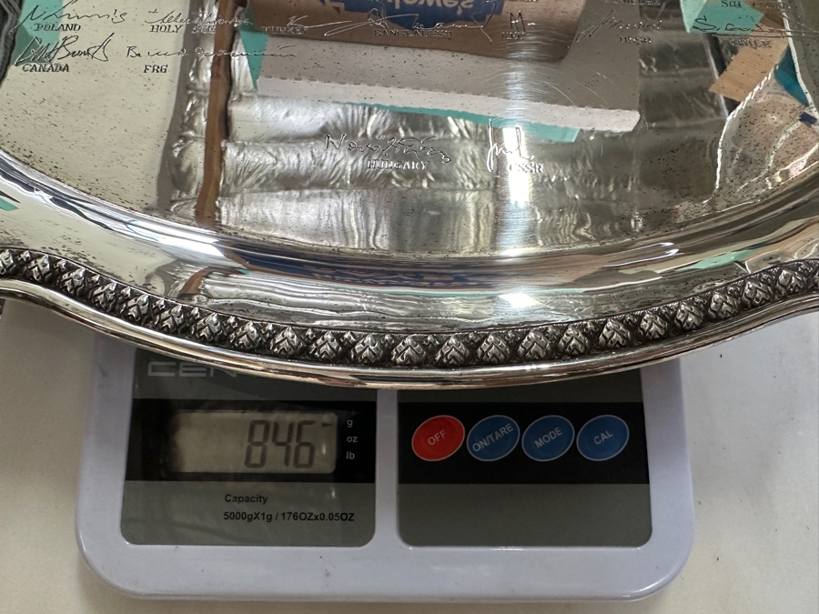 Large Sterling Silver Platter Presented To Mr. Chi Owyang, Ambassador Of Singapore And Dean Of The Diplomatic Corps Bangkok February 29, 1988 Facsimilie Signed By Various Countries Including The USA And CSSR 17.25 X 12 846g [Photo 18]
