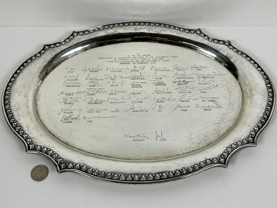 Large Sterling Silver Platter Presented To Mr. Chi Owyang, Ambassador Of Singapore And Dean Of The Diplomatic Corps Bangkok February 29, 1988 Facsimilie Signed By Various Countries Including The USA And CSSR 17.25 X 12 846g [Photo 2]
