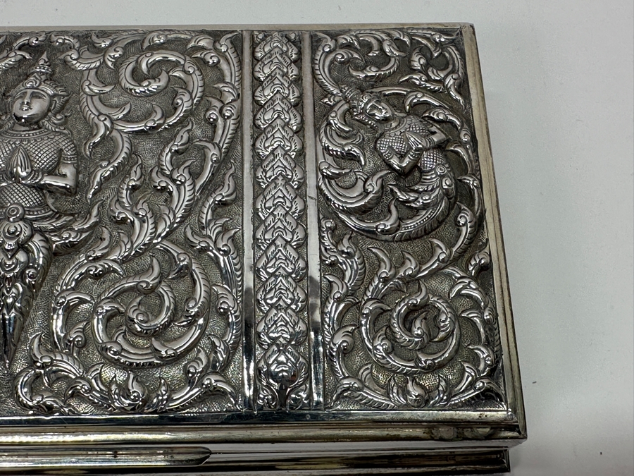 Stunning Vintage Repousse Sterling Silver Box From Thailand 8.25W X 4.25D X 1.75H 523g [Photo 7]