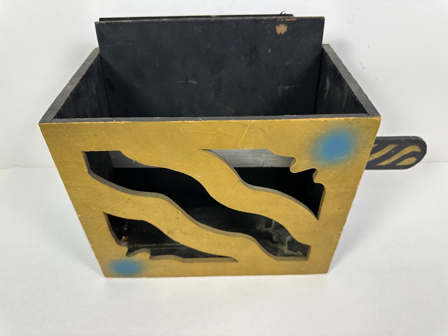 Just Added - Vintage Wooden Hand Painted Dagger Chest Magician's Prop Magic Trick Dagger Livestock Vanish 10W X 6D X 8.5H Wooden Sword Is 16L [Photo 3]