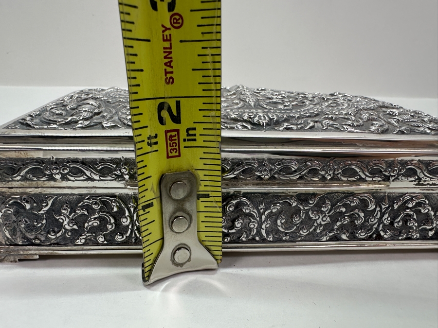 Stunning Vintage Repousse Sterling Silver Box From Thailand Made In Siam Presented To Hsuan Owyang May 1967 6.25W X 3.5D X 2H 385g [Photo 16]