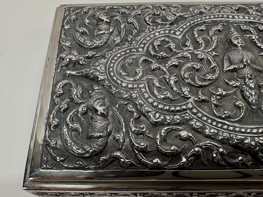 Stunning Vintage Repousse Sterling Silver Box From Thailand Made In Siam Presented To Hsuan Owyang May 1967 6.25W X 3.5D X 2H 385g [Photo 5]