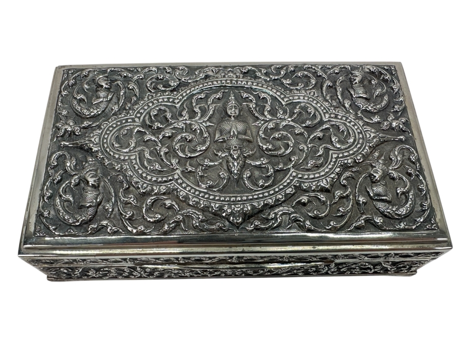 Stunning Vintage Repousse Sterling Silver Box From Thailand Made In Siam Presented To Hsuan Owyang May 1967 6.25W X 3.5D X 2H 385g [Photo 1]