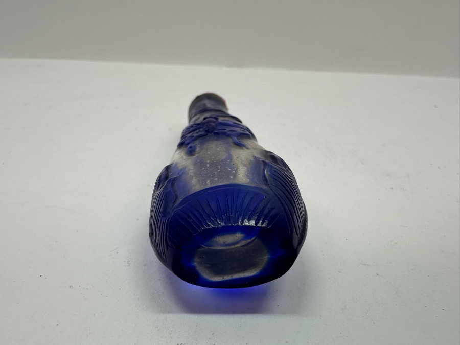 Vintage Chinese Blue Overlay Glass Snuff Bottle Featuring Butterflies 4.25H [Photo 9]