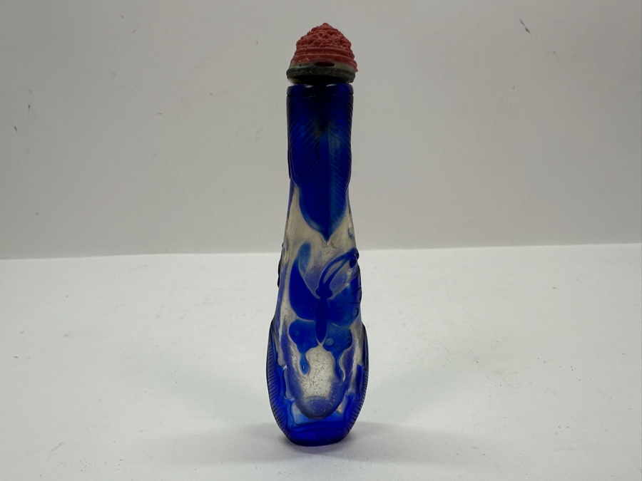 Vintage Chinese Blue Overlay Glass Snuff Bottle Featuring Butterflies 4.25H [Photo 7]