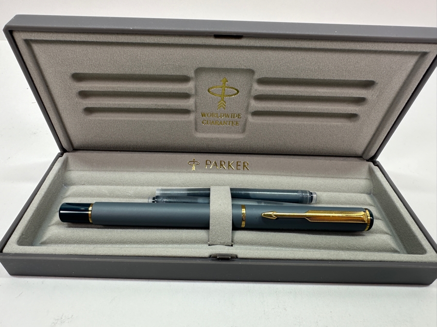 Vintage Parker Fountain Pen [Photo 3]