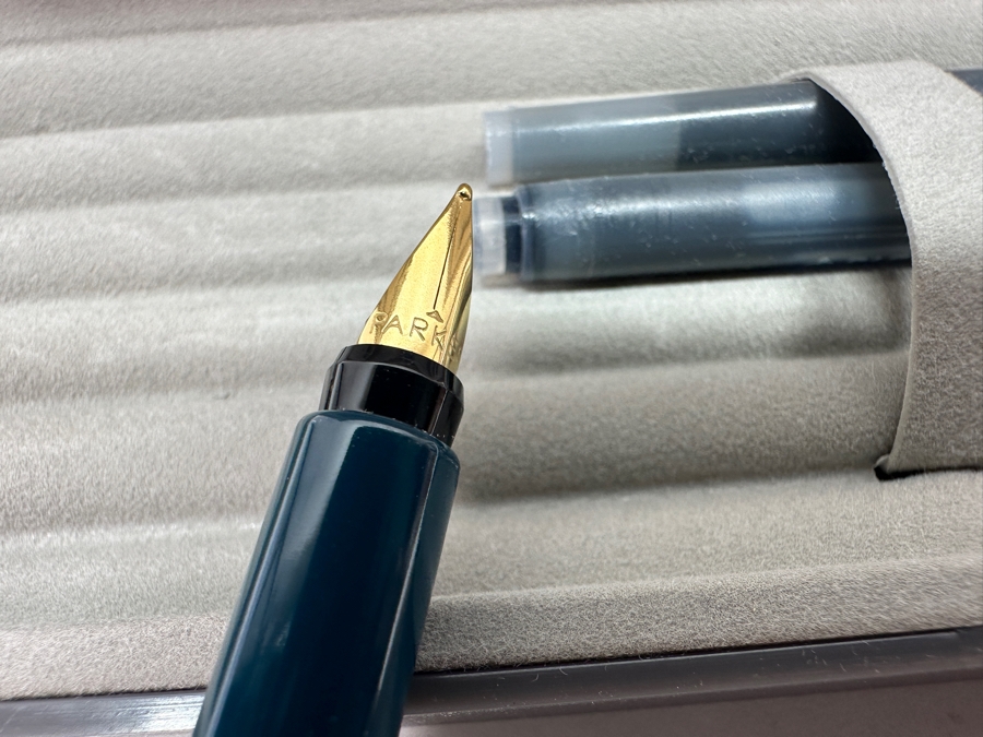 Vintage Parker Fountain Pen [Photo 8]