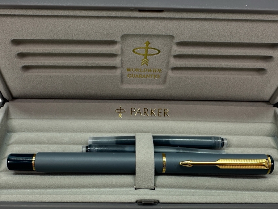 Vintage Parker Fountain Pen [Photo 1]