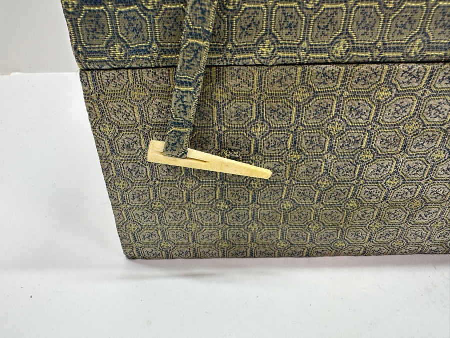 Vintage Chinese Yixing Zisha Clay Teapot With Metal Dragon Motif Overlay And Four Cups And Saucers New In Box Gifted From Mr. Yao Yilin Vice Premier People's Republic Of China [Photo 7]