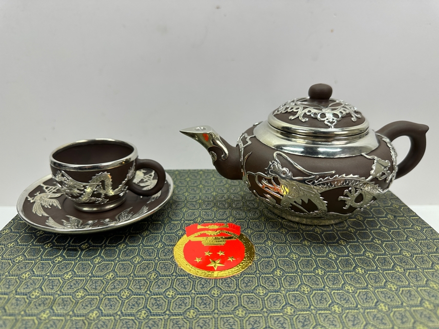 Vintage Chinese Yixing Zisha Clay Teapot With Metal Dragon Motif Overlay And Four Cups And Saucers New In Box Gifted From Mr. Yao Yilin Vice Premier People's Republic Of China [Photo 12]