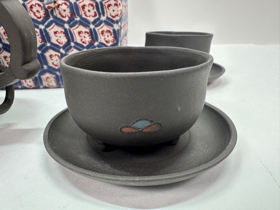 Vintage Asian Clay Teapot Set With Four Cups And Saucers And Original Box [Photo 7]