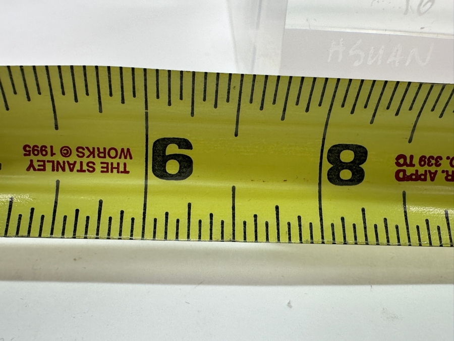 Liuli Gongfang Liuligongfang Crystal Glass Fish Sculpture Artist Signed 2008 With Original Box Taiwan Artistic Chinese Glassware 8.25W X 8H [Photo 20]