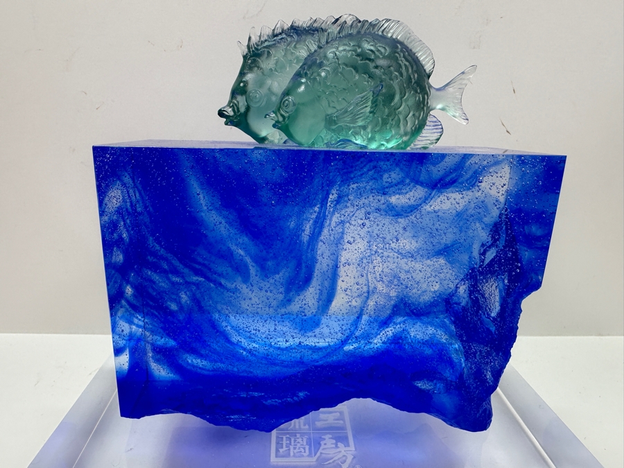 Liuli Gongfang Liuligongfang Crystal Glass Fish Sculpture Artist Signed 2002 With Original Box Taiwan Artistic Chinese Glassware 8.25W X 8H [Photo 4]