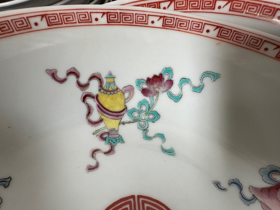 Chinese Hand Painted Famille Rose Porcelain China Service [Photo 7]