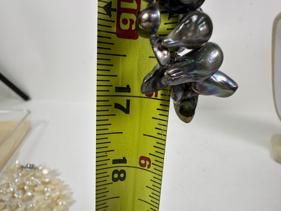 17' Multi-Strand Pearl Necklace [Photo 6]