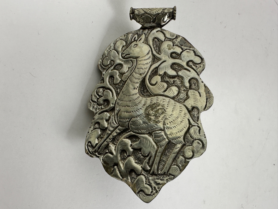 Large Vintage Tibetan Silver Carved Quan Yin Buddha Pendant 3W X 5L X 1.75D 111.4g [Photo 8]
