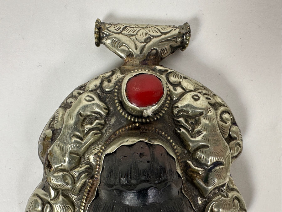 Large Vintage Tibetan Silver Carved Quan Yin Buddha Pendant 3W X 5L X 1.75D 111.4g [Photo 4]