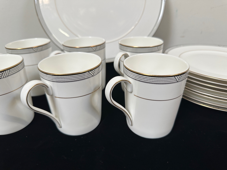 Christopher Stuart Empire House Bone China Service [Photo 3]