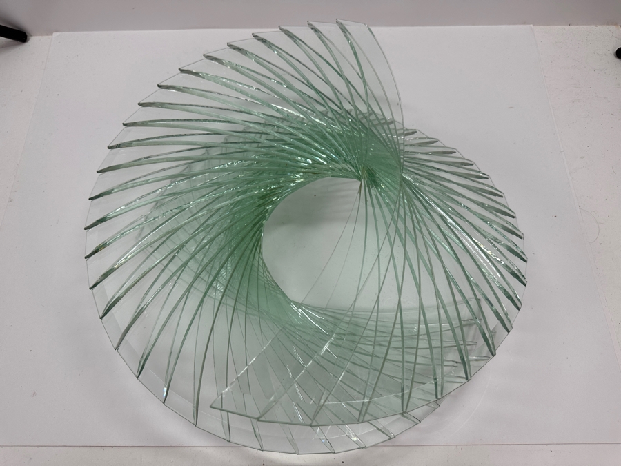 Spiral Motion Glass Sculpture 16W X 8D X 16H [Photo 10]
