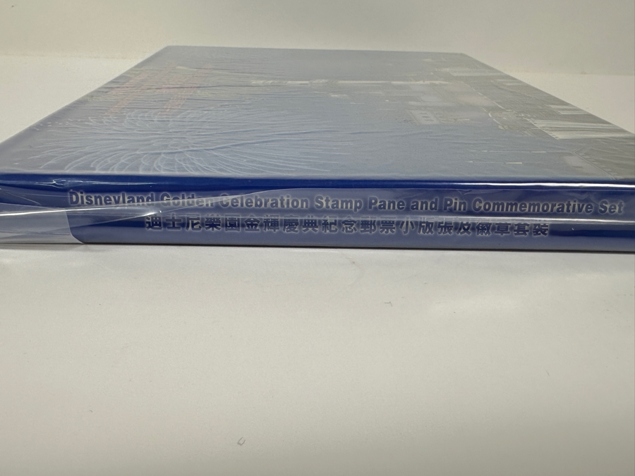 Rare Sealed Set Of Hong Kong Disneyland 50 Years Of Magic Anticipation Of The Hong Kong Disneyland Opening Stamp Pane And Pin Commemorative Set 13 X 9 [Photo 4]