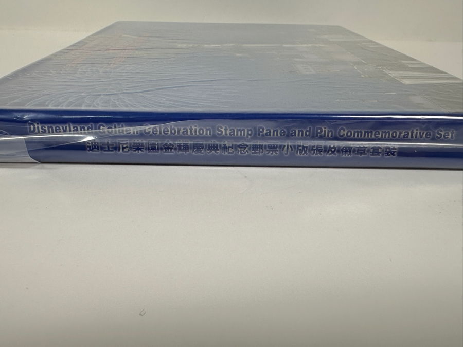 Rare Sealed Set Of Hong Kong Disneyland 50 Years Of Magic Anticipation Of The Hong Kong Disneyland Opening Stamp Pane And Pin Commemorative Set 13 X 9 [Photo 5]