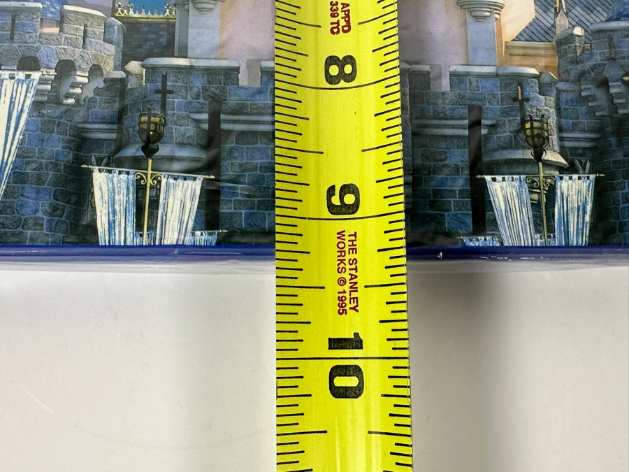 Rare Sealed Set Of Hong Kong Disneyland 50 Years Of Magic Anticipation Of The Hong Kong Disneyland Opening Stamp Pane And Pin Commemorative Set 13 X 9 [Photo 6]