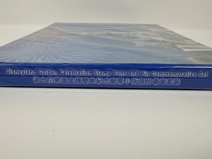 Rare Sealed Set Of Hong Kong Disneyland 50 Years Of Magic Anticipation Of The Hong Kong Disneyland Opening Stamp Pane And Pin Commemorative Set 13 X 9 [Photo 4]