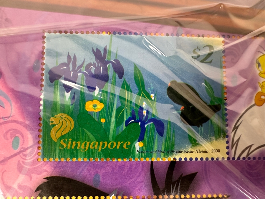 Sealed Limited Edition Looney Tunes MyStamp Collection With Tweety & Sylvester, Roadrunner & Wile E. Coyote, Bugs Bunny & Tazmanian Devil, Daffy Duck & Elmer Fudd [Photo 4]