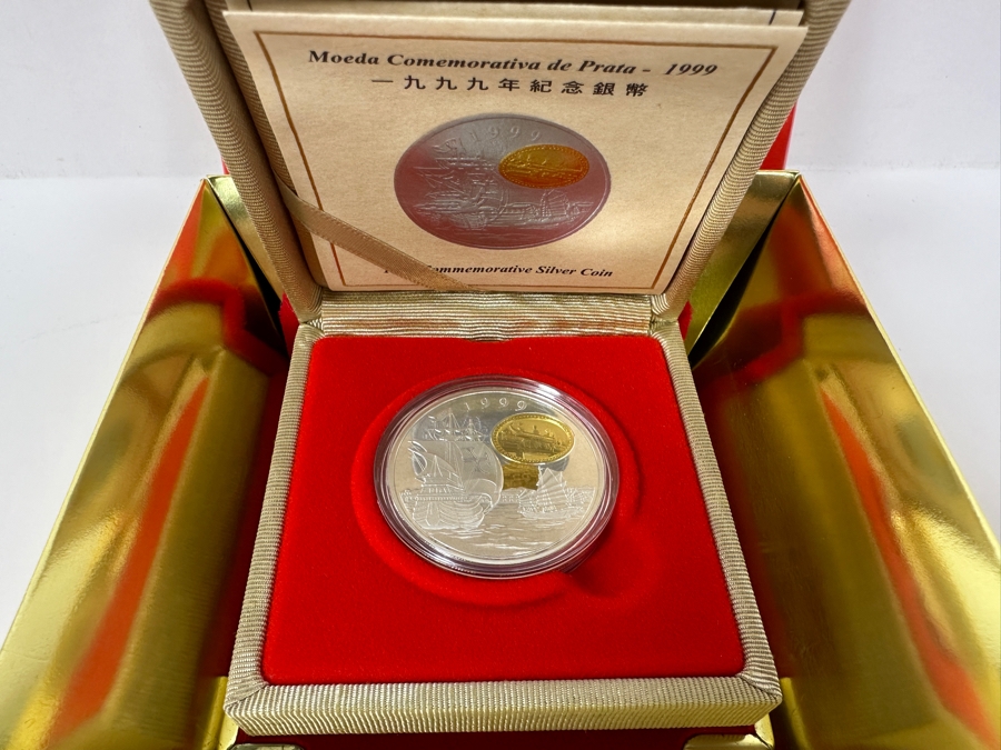 Royal Canadian Mint 1999 Commemorative Proof Sterling Silver Coin To Celebrate The Establishment Of The Macau Special Administrative Region 31.103g 100 Patacas [Photo 3]