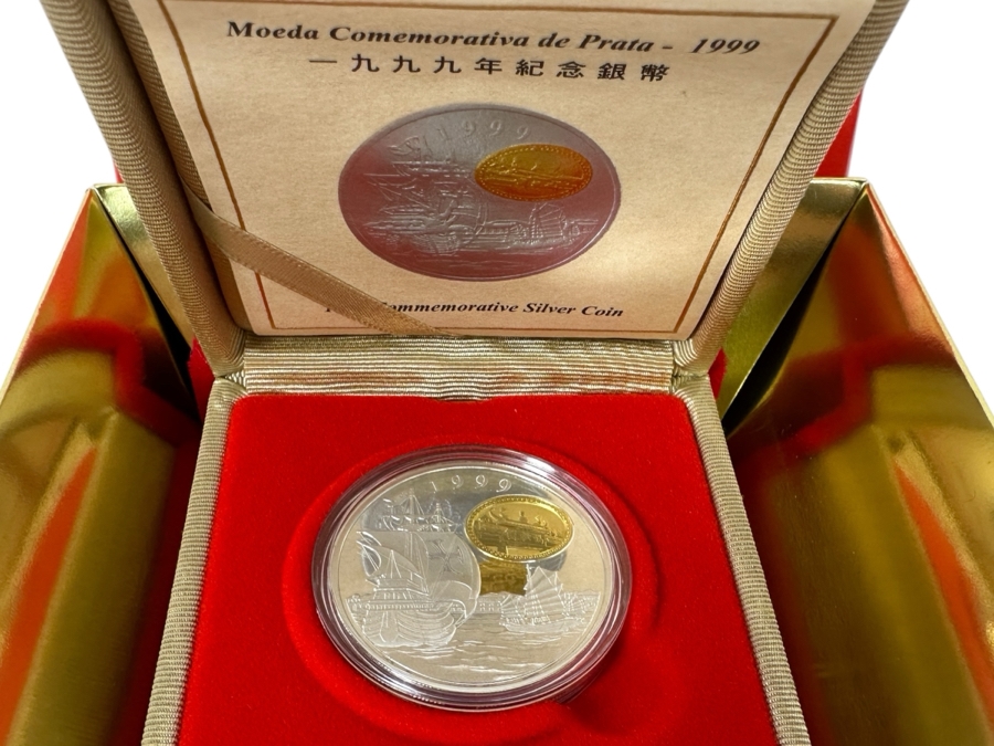Royal Canadian Mint 1999 Commemorative Proof Sterling Silver Coin To Celebrate The Establishment Of The Macau Special Administrative Region 31.103g 100 Patacas [Photo 1]