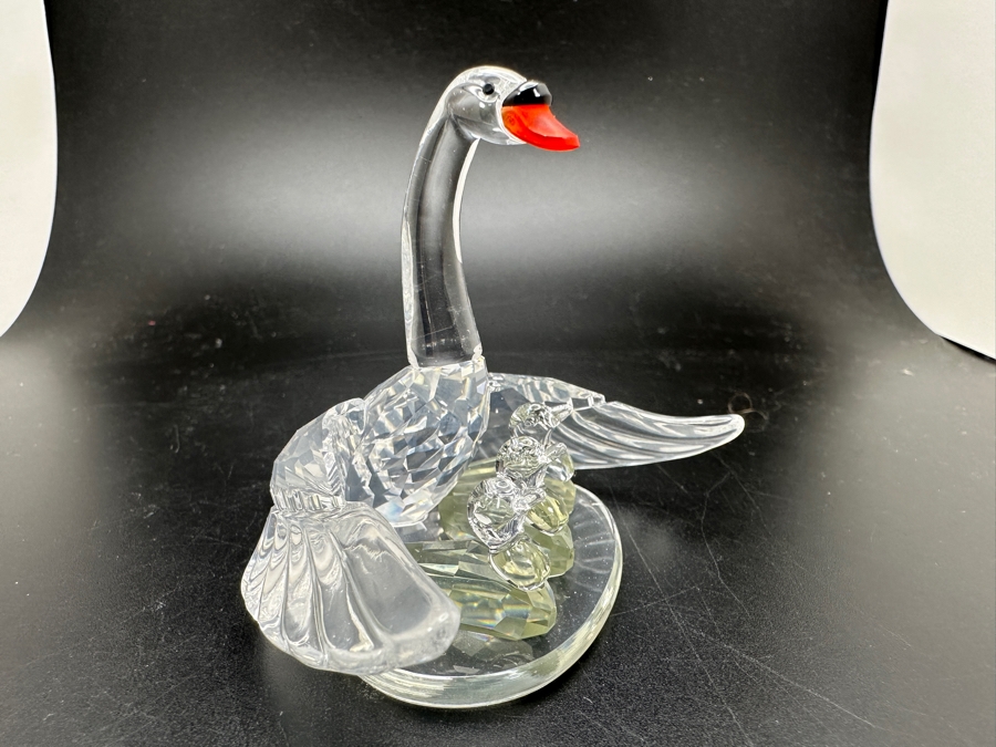 Swarovski Crystal Swan Family #344318 with Box 2.5'H [Photo 3]