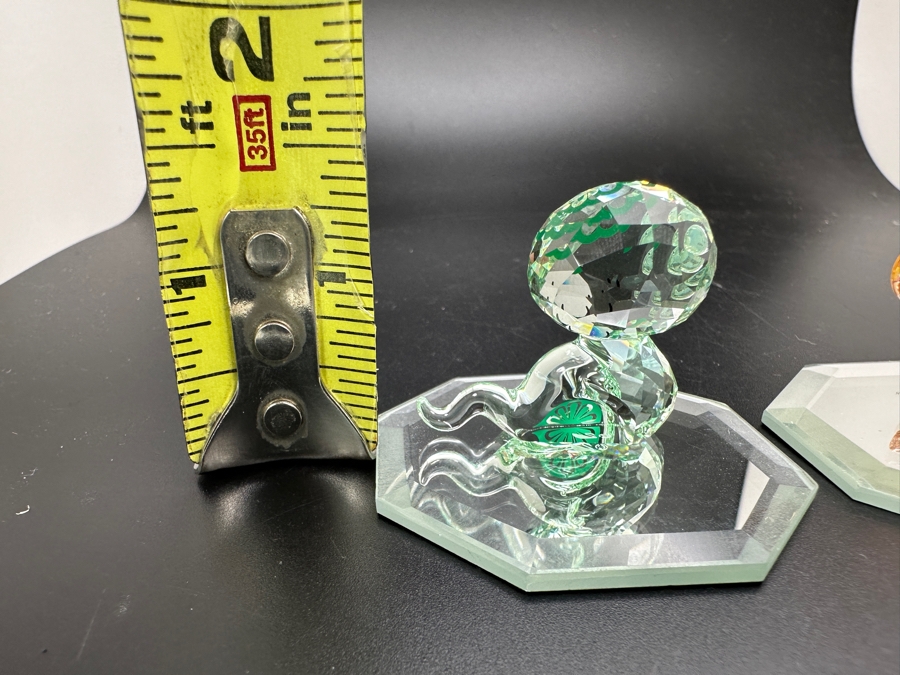 Swarovski Crystal Lovlots Kiki the Monkey #5004619 and Hebi the Snake #5004618 with Boxes and Mirrors 1.5'H [Photo 7]