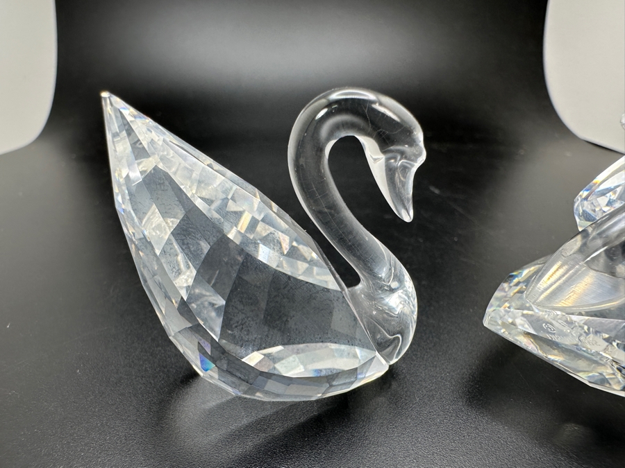 Swarovski Crystal Swan #4117276 and Large Swan #010005 with Boxes 1.5'H and 2'H [Photo 6]